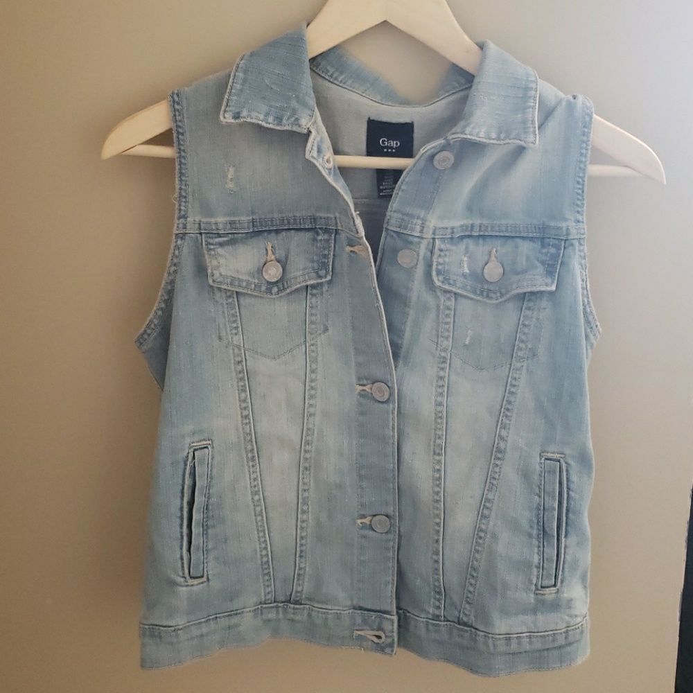 Gap Jean Distressed light Jean Vest.